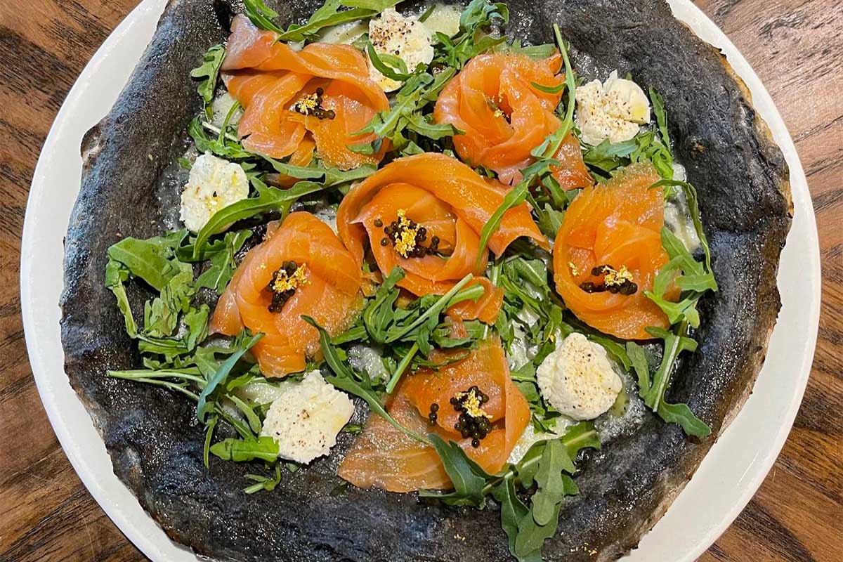 The First Black Pizza in Hong Kong!